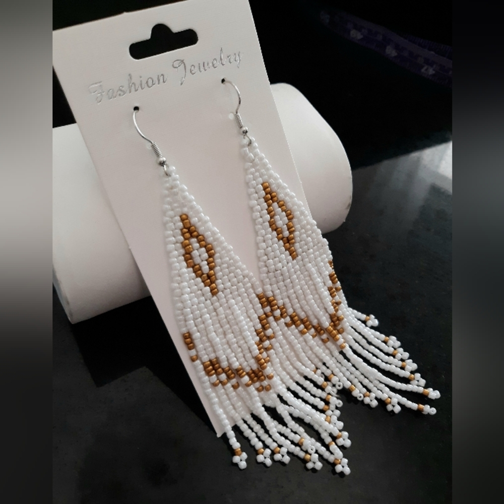 NWT Beaded Dangle Earrings